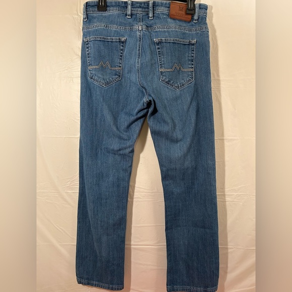 Marcello Sport Medium Wash Straight Fit Jeans Tagged 32x34 but are Hemmed to 28 - Picture 2 of 8